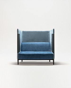 A testament to your utopian vision, the Moi Bench combines elegance and function.MOI SOFA