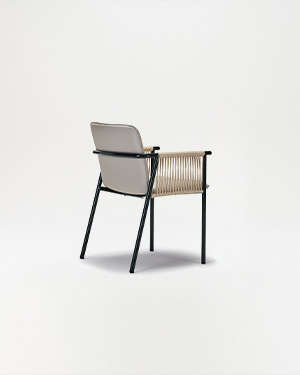 A fusion of metal and hand-made rope, embodying contemporary eleganceSQUAREZ METAL ARMCHAIR
