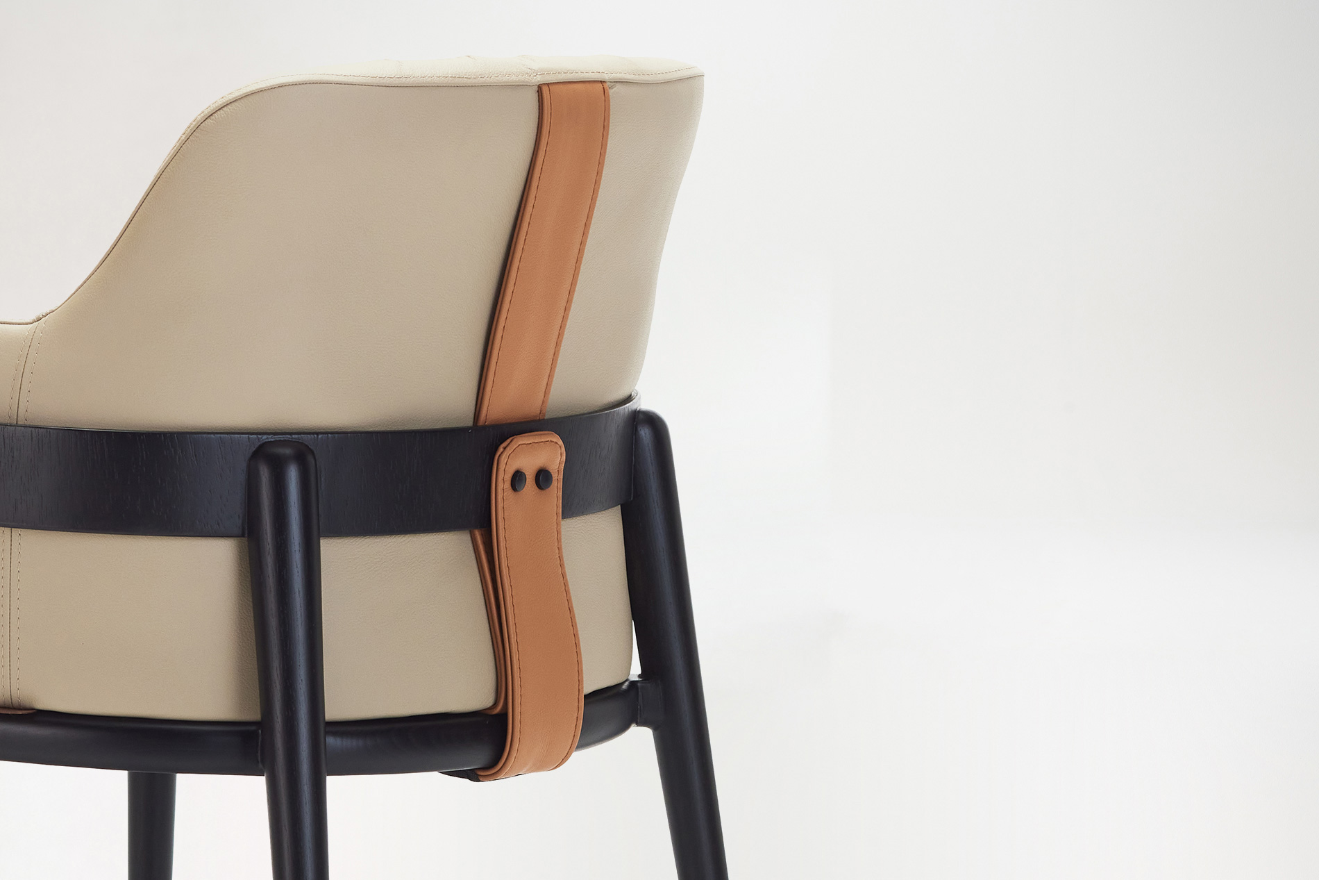 Elevate your dining experience with mika – where minimalism meets distinction.MIKA ARMCHAIR