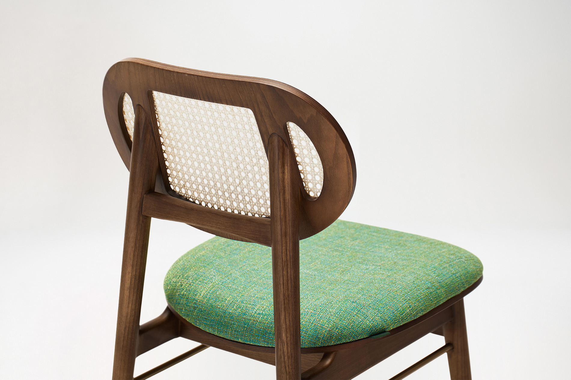 Zoe chair is an elegant perspective on the timeless wooden chair which is referencing the values of forwardthinking craftsmanship. ZOE LARGE WICKER
